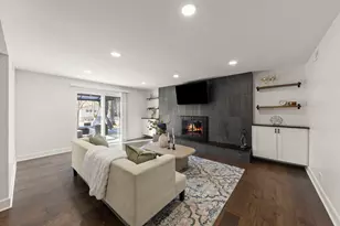 526 S Springinsguth Rd, Schaumburg, IL 60193 - Photo 15