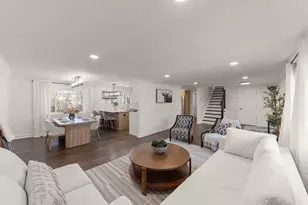 526 S Springinsguth Rd, Schaumburg, IL 60193 - Photo 7