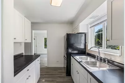 16876 Head Avenue, Hazel Crest, IL 60429 - Photo 7