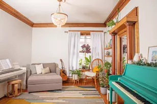 1204 W Waveland Ave, Chicago, IL 60613 - Photo 3