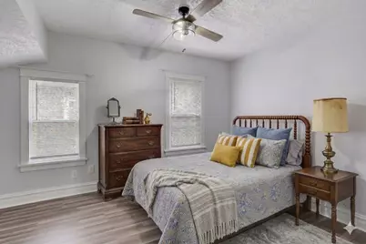 2047 N Lavergne Avenue, Chicago, IL 60639 - Photo 7