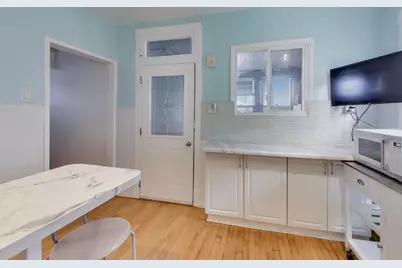 2047 N Lavergne Avenue, Chicago, IL 60639 - Photo 17