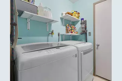 283 Ashbury Lane W, Roselle, IL 60172 - Photo 23