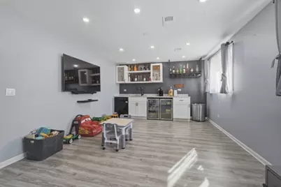 2469 Parkwood Lane, Des Plaines, IL 60018 - Photo 17