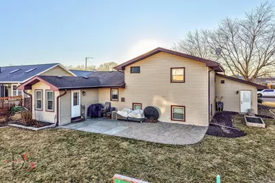 2704 Cherie Lane, Ottawa, IL 61350 - Photo 27