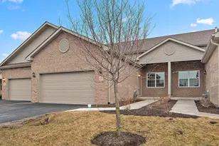 13 Apollo Ct, Tinley Park, IL 60477 - Photo 1