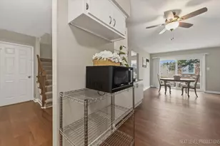 1601 Castbourne Ct, Wheaton, IL 60189 - Photo 7