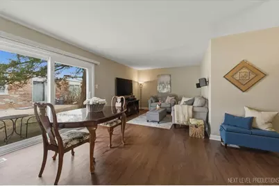 1601 Castbourne Court, Wheaton, IL 60189 - Photo 3