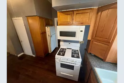 500 Strong Avenue, Joliet, IL 60433 - Photo 5