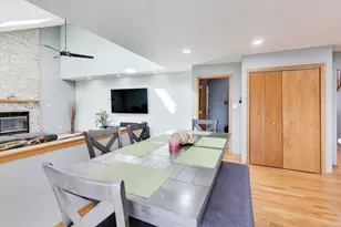 313 Fox Bend Cir, Bolingbrook, IL 60440 - Photo 15