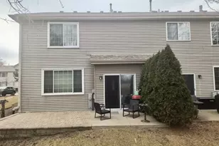 2021 Cypress Ct, Glendale Heights, IL 60139 - Photo 15