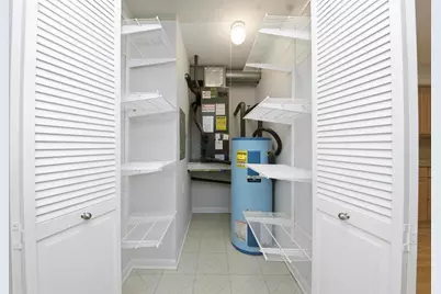 9803 Bianco Terrace #D, Des Plaines, IL 60016 - Photo 11