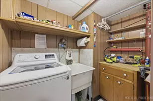 344 Sycamore Dr, Naperville, IL 60540 - Photo 17