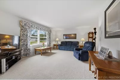 344 Sycamore Drive, Naperville, IL 60540 - Photo 7