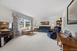 344 Sycamore Dr, Naperville, IL 60540 - Photo 7