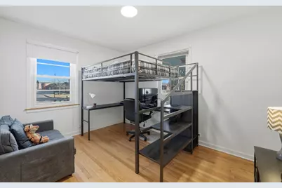 8144 Kildare Avenue, Skokie, IL 60076 - Photo 11