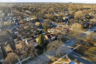 8144 Kildare Ave, Skokie, IL 60076 - Photo 25