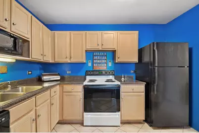 70 W Huron Street #1804, Chicago, IL 60654 - Photo 7