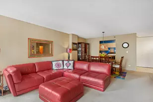 70 W Huron St, Chicago, IL 60654 - Photo 13