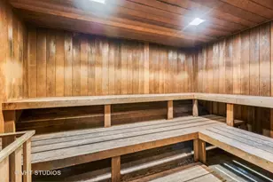 70 W Huron St, Chicago, IL 60654 - Photo 23