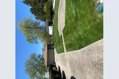 2242 Eastview Drive, Des Plaines, IL 60018 - Photo 19