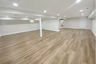 2242 Eastview Drive, Des Plaines, IL 60018 - Photo 11