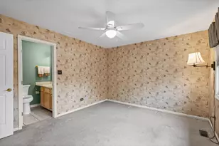 1029 Claremont Dr, Downers Grove, IL 60516 - Photo 17