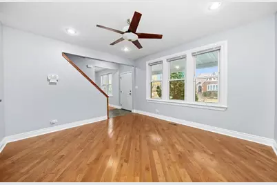 8100 S Houston Avenue, Chicago, IL 60617 - Photo 5