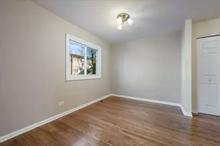 709 Lakeside Cir Dr, Wheeling, IL 60090 - Photo 7