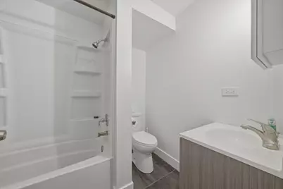 528 Charlotte Avenue, Crystal Lake, IL 60014 - Photo 11