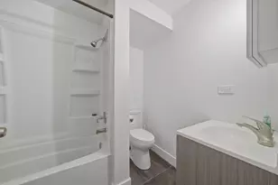 528 Charlotte Ave, Crystal Lake, IL 60014 - Photo 11