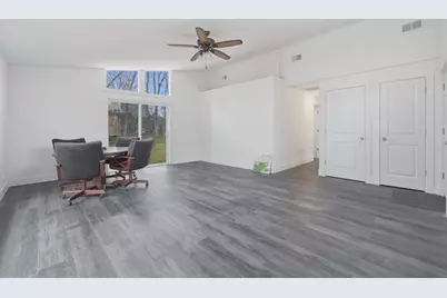 528 Charlotte Avenue, Crystal Lake, IL 60014 - Photo 3