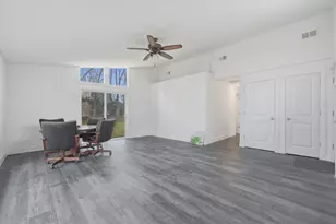 528 Charlotte Ave, Crystal Lake, IL 60014 - Photo 3