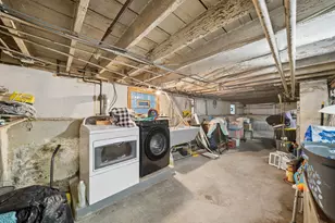 4022 W Eddy St, Chicago, IL 60641 - Photo 21