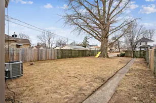 1542 43rd St, Rock Island, IL 61201 - Photo 19