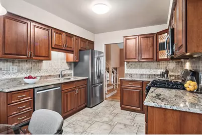 1305 E Mulberry Lane, Mount Prospect, IL 60056 - Photo 11