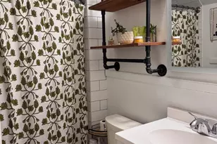 325 3rd St, Libertyville, IL 60048 - Photo 9