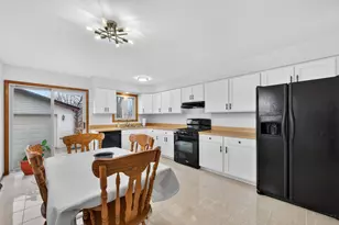 435 N Central Ave, Wood Dale, IL 60191 - Photo 11