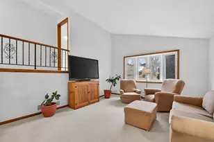 435 N Central Ave, Wood Dale, IL 60191 - Photo 5