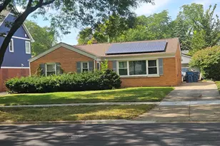 406 N Prospect Manor Ave, Mount Prospect, IL 60056 - Photo 1