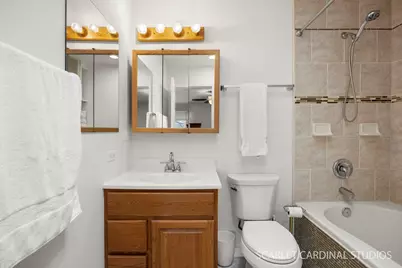 210 S Yale Avenue, Villa Park, IL 60181 - Photo 9