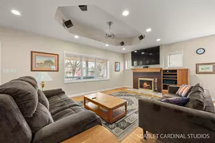 210 S Yale Ave, Villa Park, IL 60181 - Photo 3