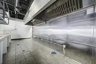 3059 S Pulaski Rd, Chicago, IL 60623 - Photo 15