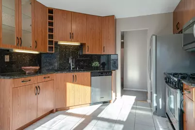 76 Willow Parkway, Buffalo Grove, IL 60089 - Photo 11