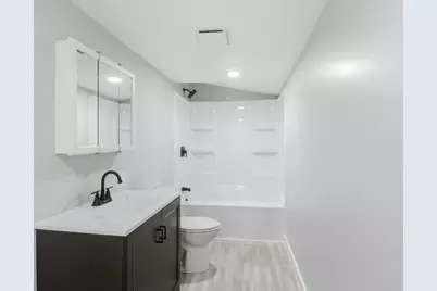 39470 N Woodland Avenue, Antioch, IL 60002 - Photo 11