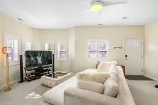 326 E 18th St, Chicago, IL 60616 - Photo 7