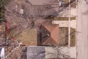 929 E Water St, Pontiac, IL 61764 - Photo 27