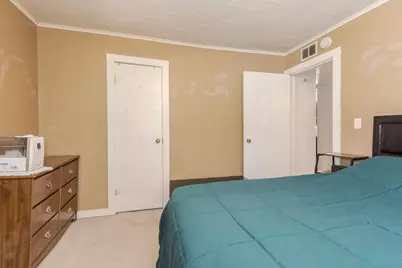 929 E Water Street, Pontiac, IL 61764 - Photo 21