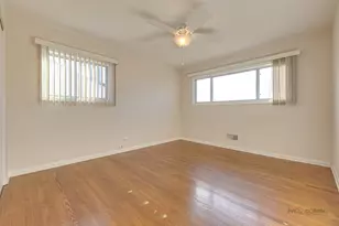 8532 N Oleander Ave, Niles, IL 60714 - Photo 11