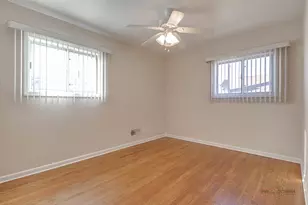 8532 N Oleander Ave, Niles, IL 60714 - Photo 9